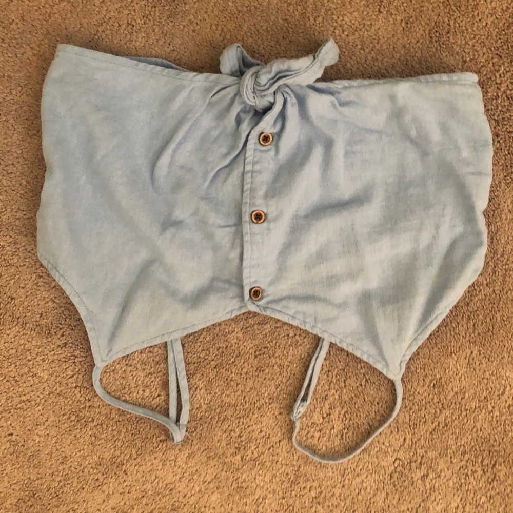 Blue crop top